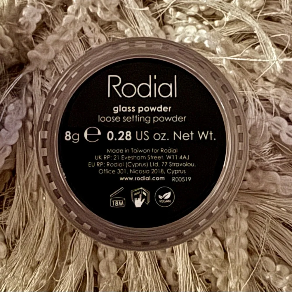 *NWT* Rodial Glass Powder